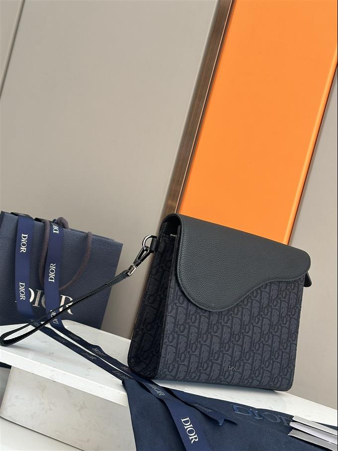 2025228Y400P211146272