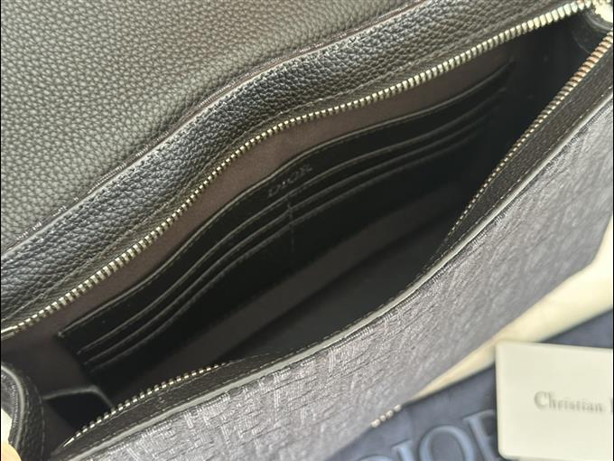 2025228Y400P211146364