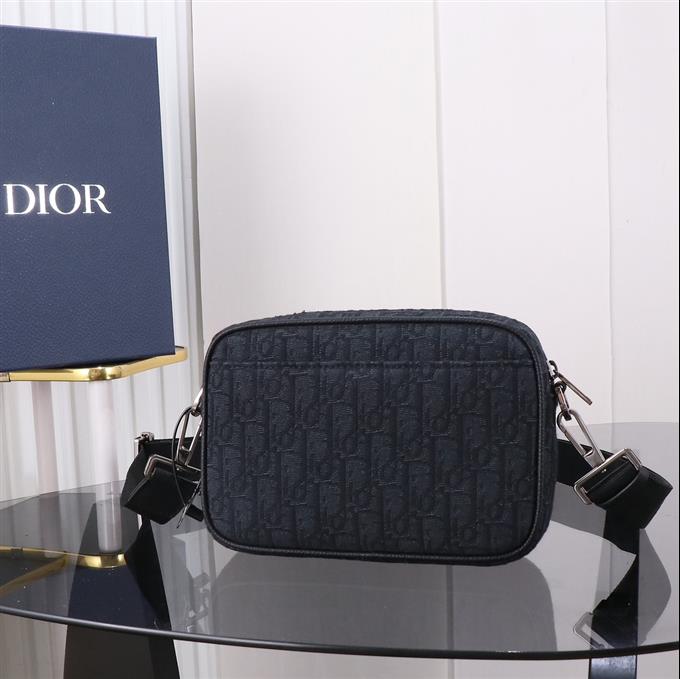 2025228Y450P211945319