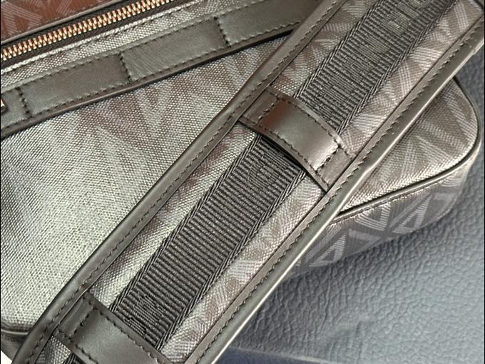 2025228Y500P211944973