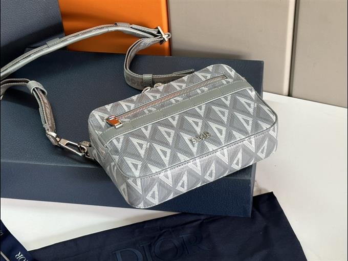 2025228Y500P21194583