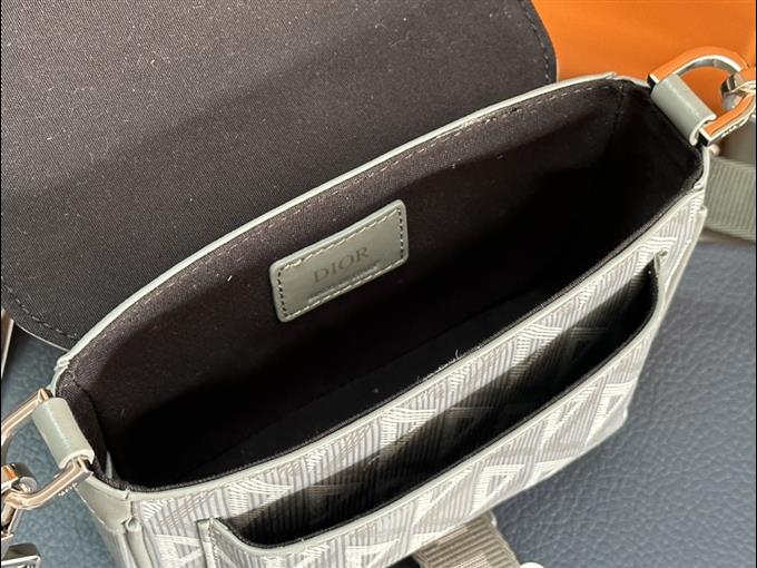 2025228Y500P211946135