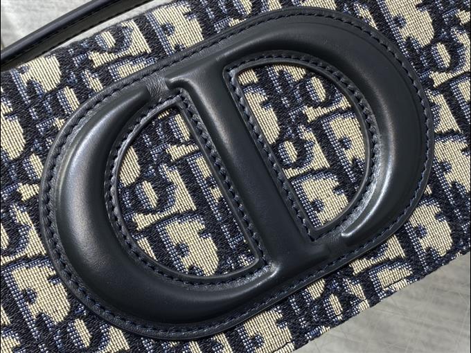 2025228Y500P21310828