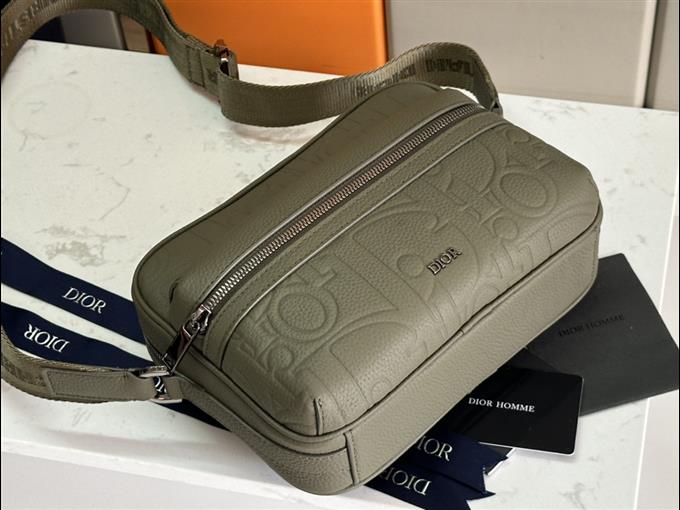 2025228Y500P221031402