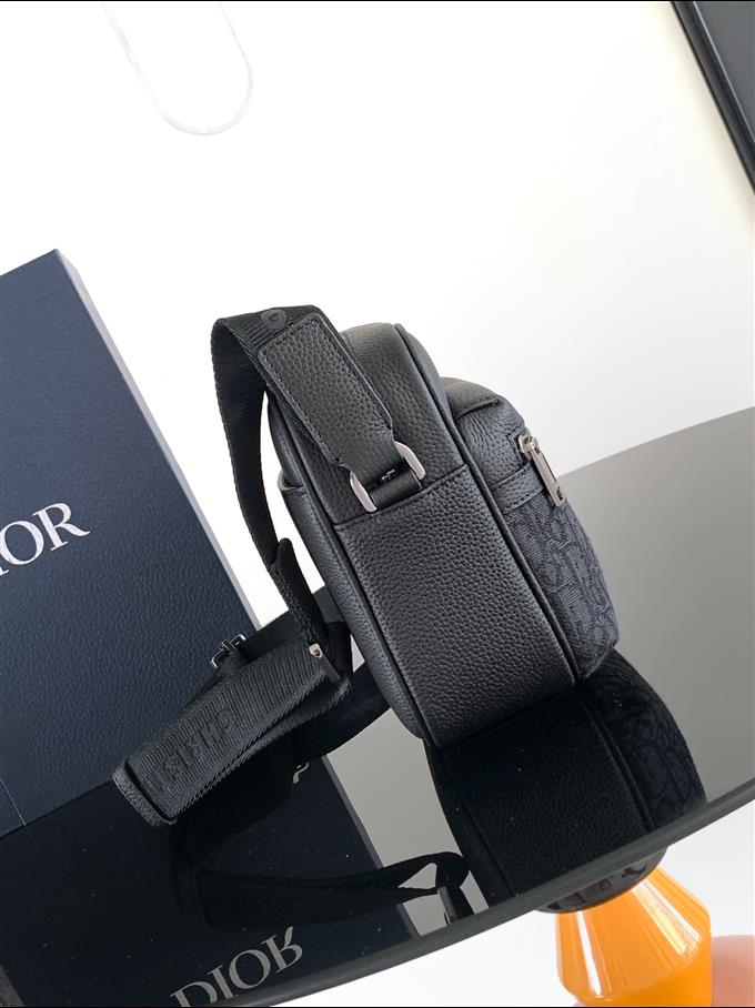 2025228Y520P221030106