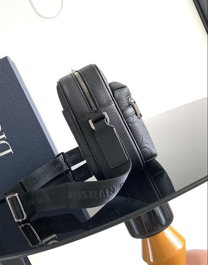 2025228Y520P221030946