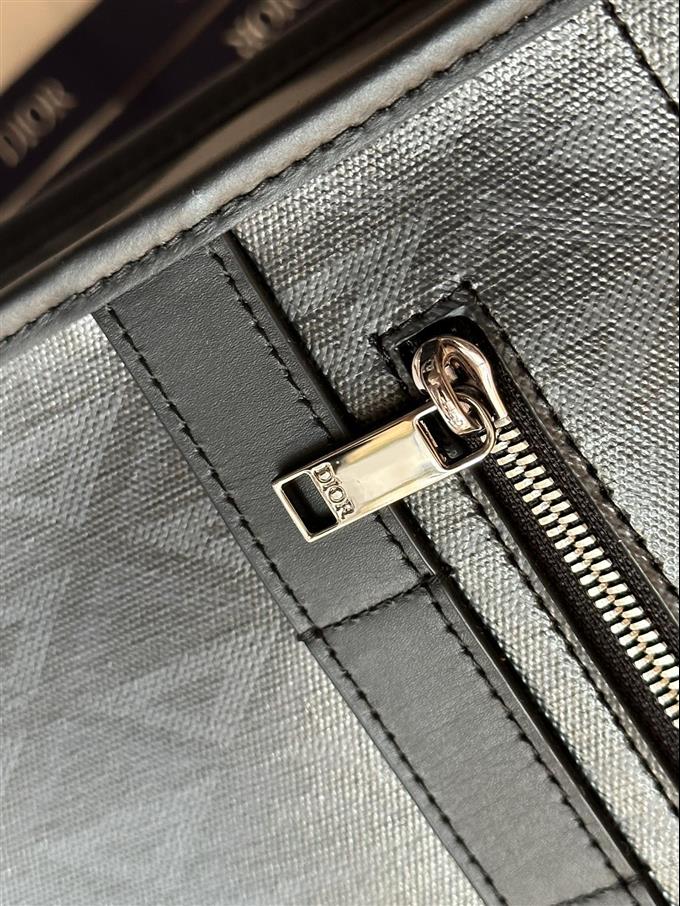 2025228Y550P211946917