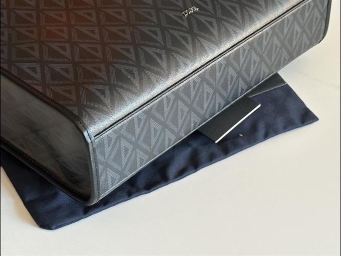 2025228Y550P211946964