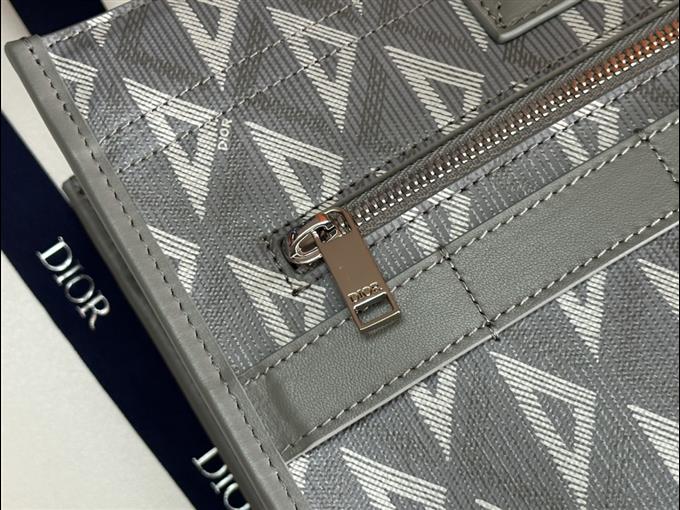 2025228Y550P21194791