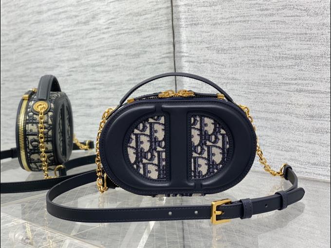 2025228Y550P21311223