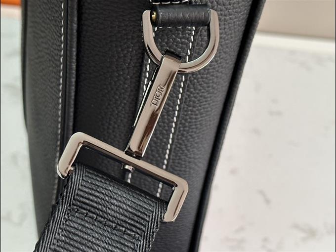 2025228Y600P211038745