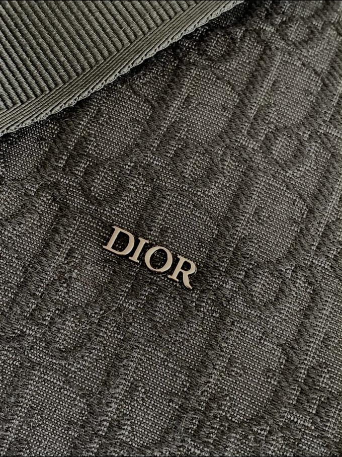 2025228Y770P211038186