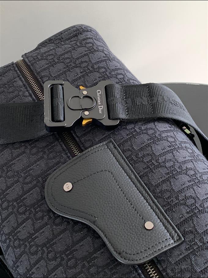 2025228Y770P211038216