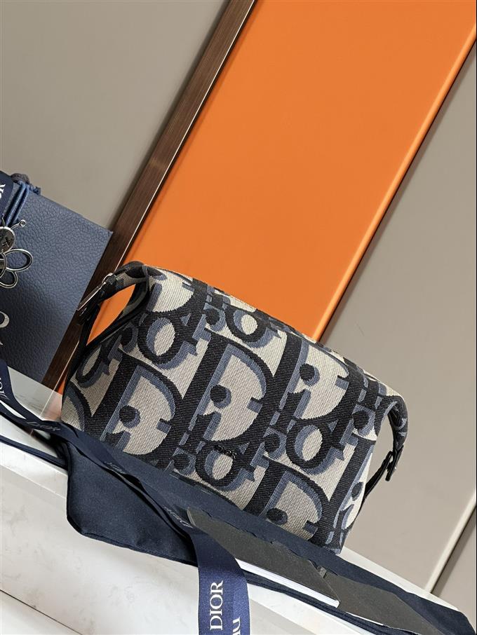 2025228Y400P215447947