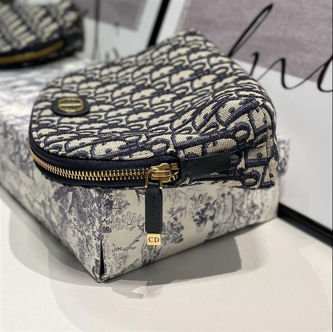 2025228Y400P215623144