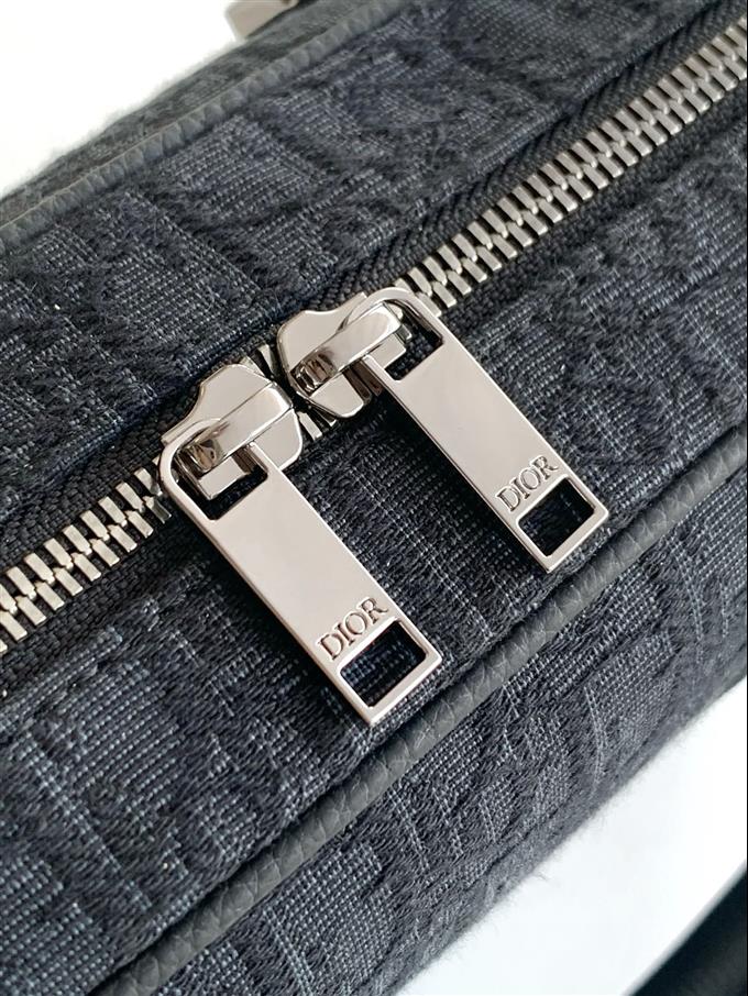 2025228Y570P22111398