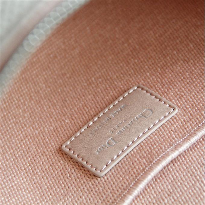 2025228Y580P21594361