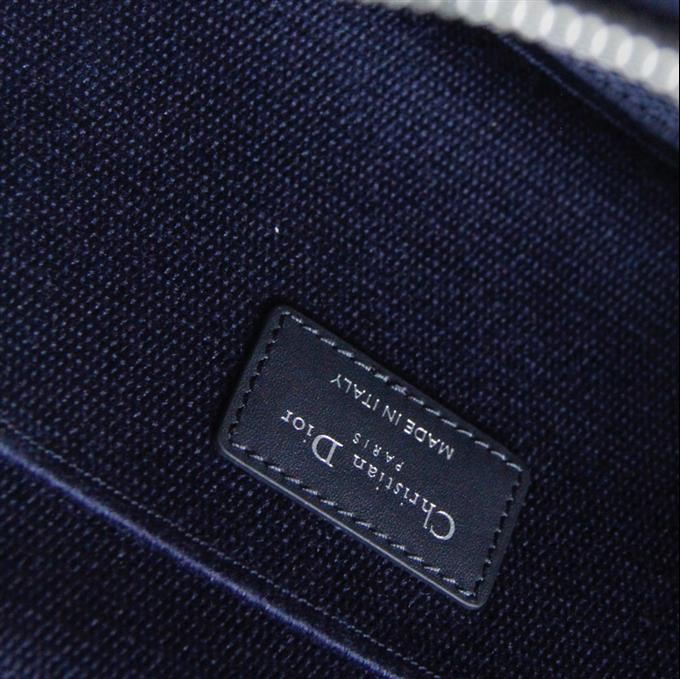 2025228Y580P21594504