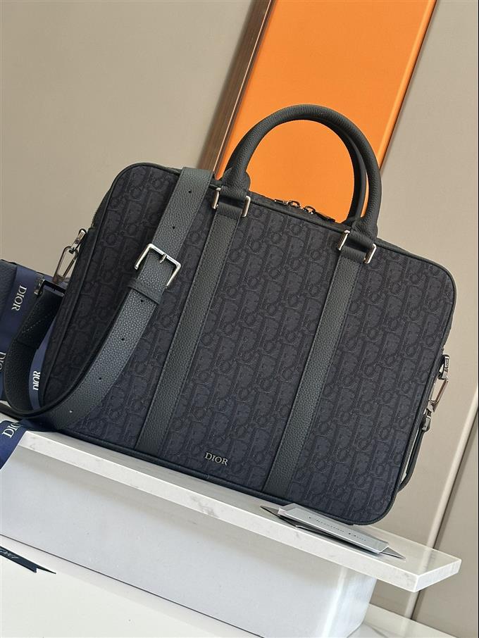 2025228Y580P221113302