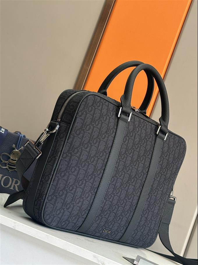 2025228Y580P221113332