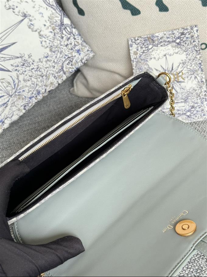 2025228Y360P212257172