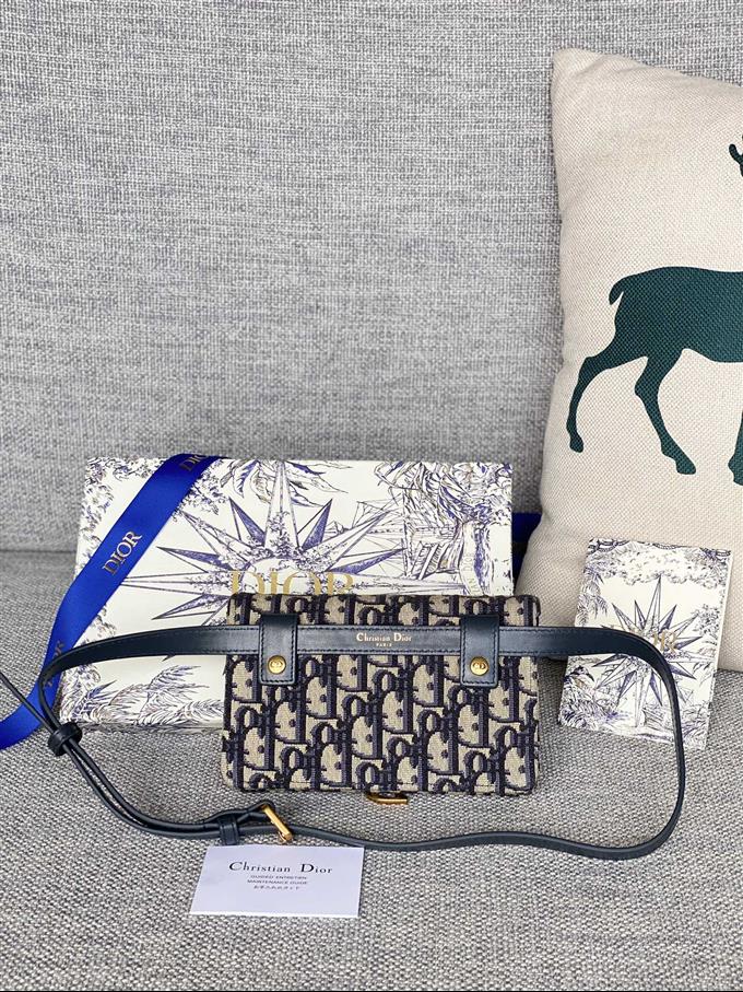 2025228Y360P212257219