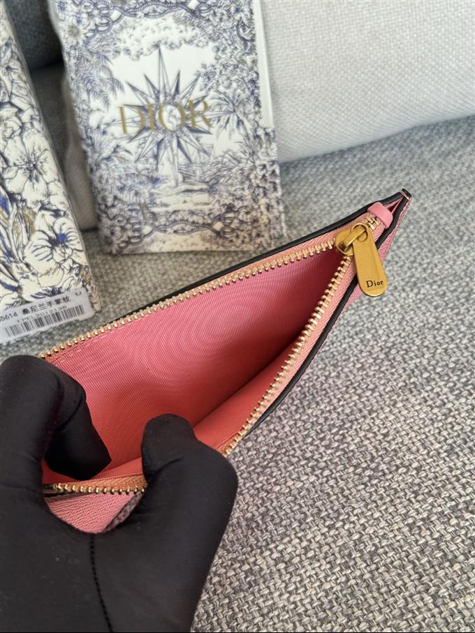 2025228Y370P212337585