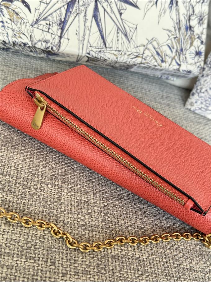 2025228Y370P212337801