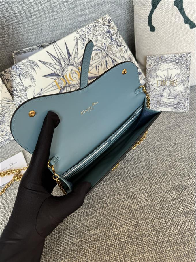 2025228Y370P212337990