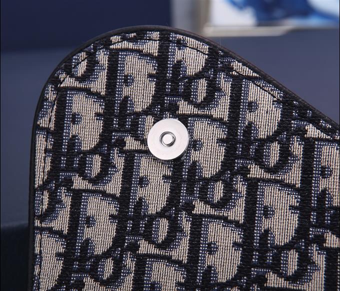 2025228Y420P212338901