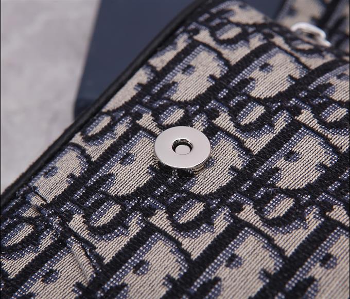 2025228Y420P21233941