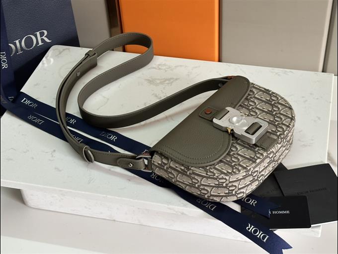 2025228Y480P21231698