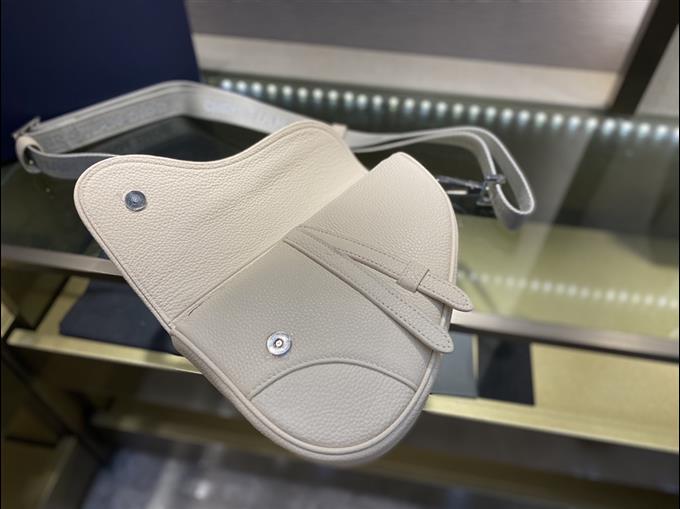 2025228Y550P212257654