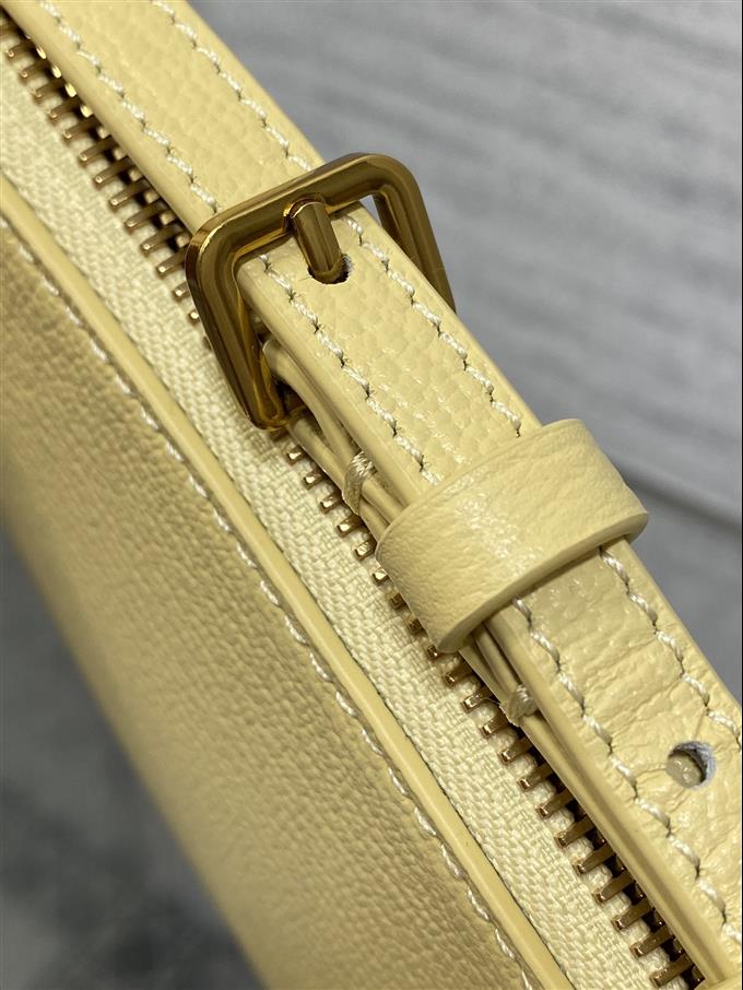 2025228Y550P212259247