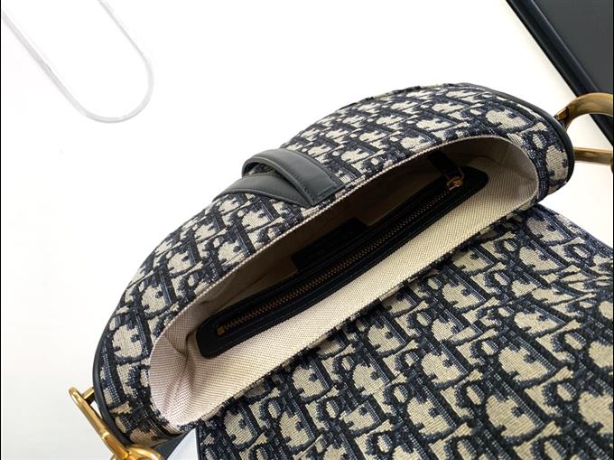 2025228Y550P212259548