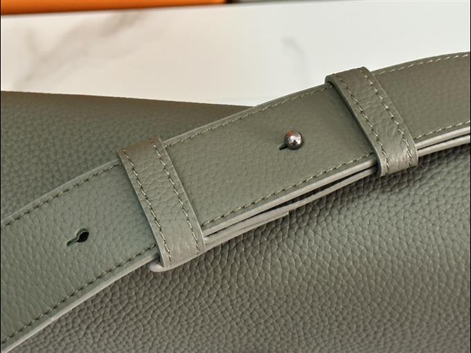 2025228Y550P212316573