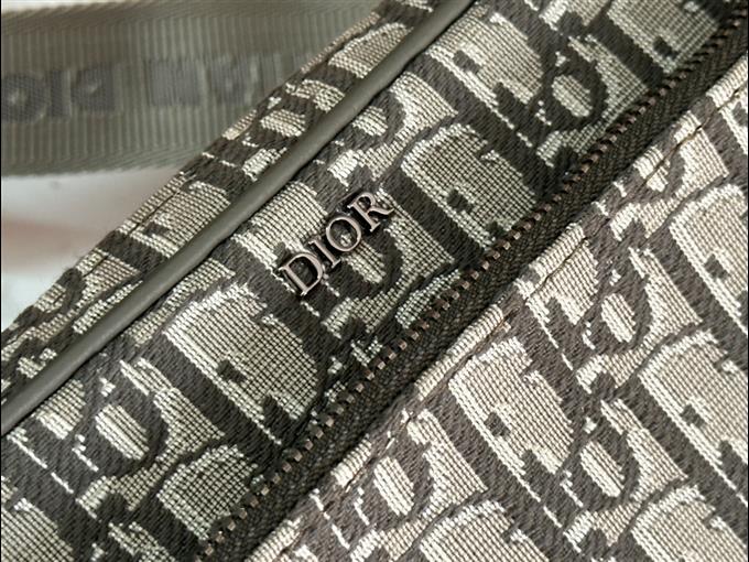 2025228Y550P212316683