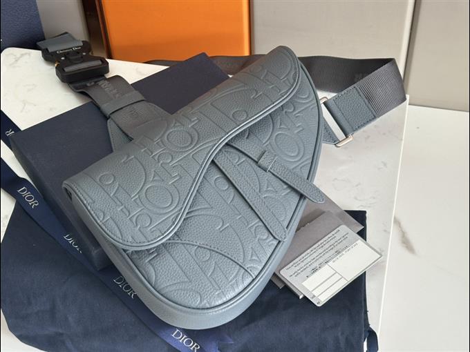 2025228Y550P212316779