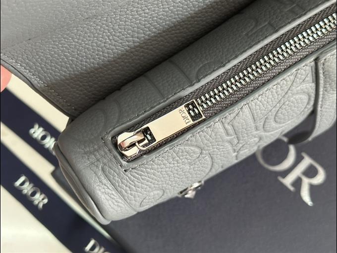 2025228Y550P212316841