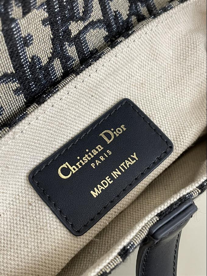 2025228Y550P21235951