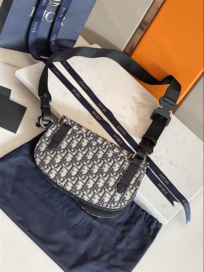 2025228Y560P21231760