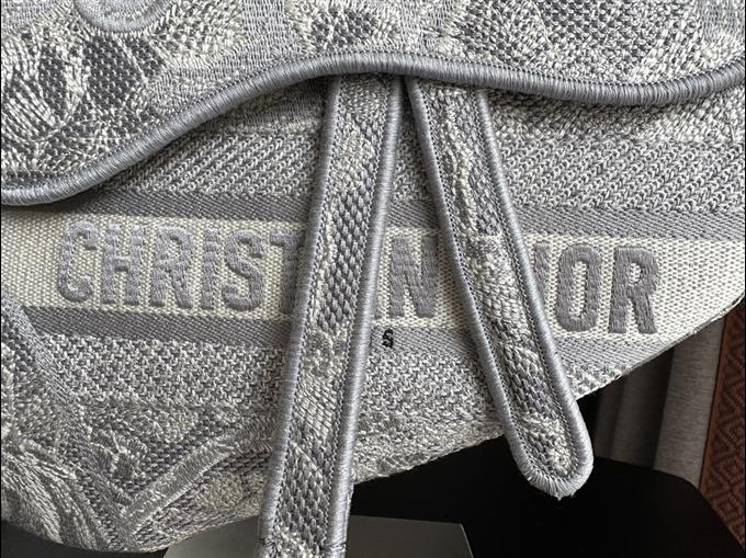 2025228Y580P21237251