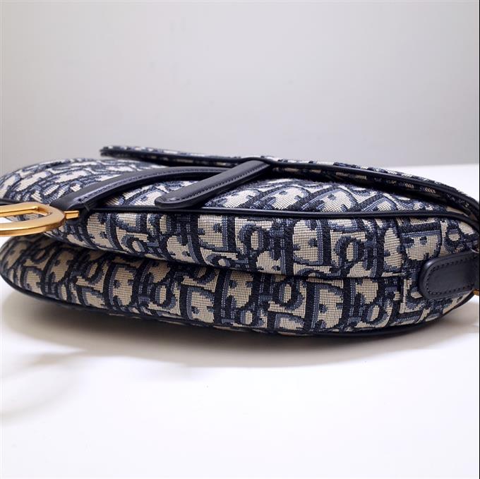 2025228Y600P21238709