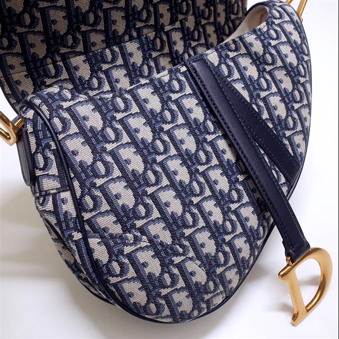 2025228Y600P21238740