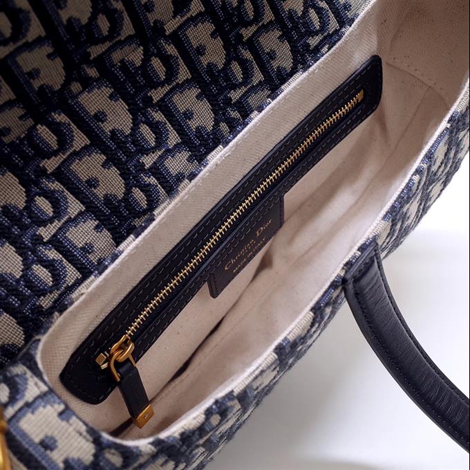 2025228Y600P21238756