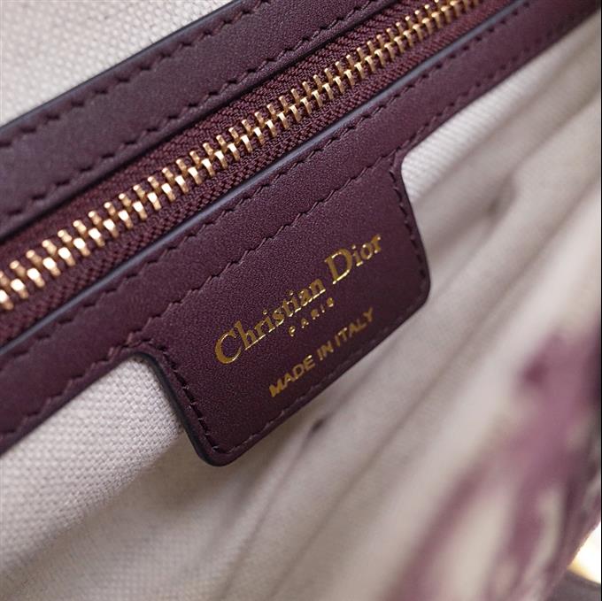 2025228Y600P21238896