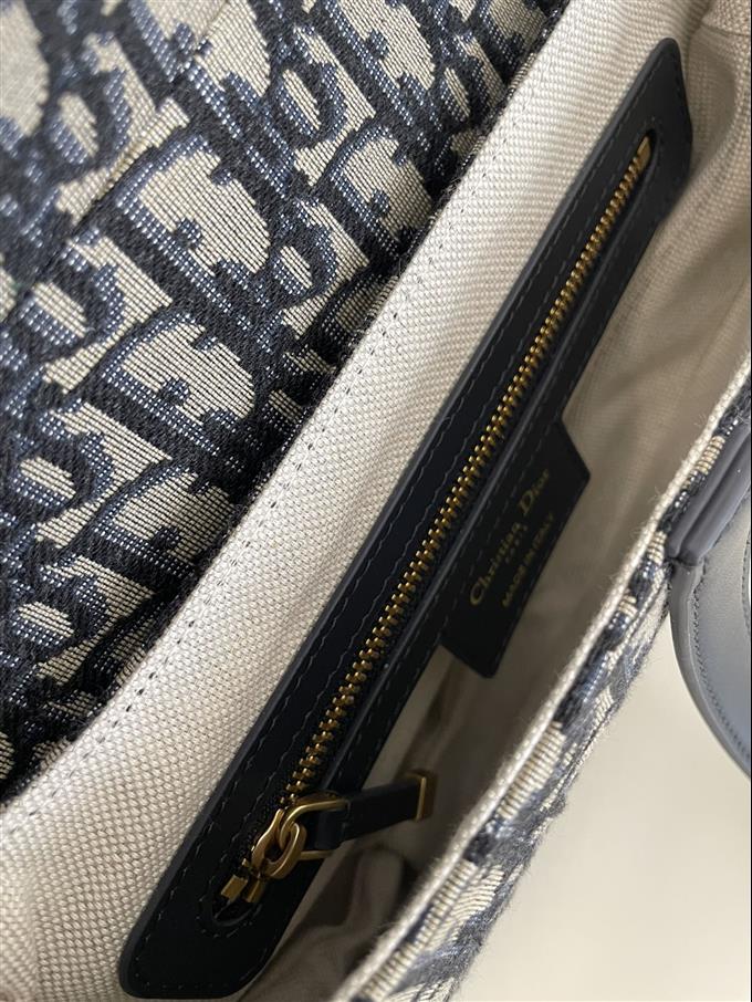 2025228Y600P21239323