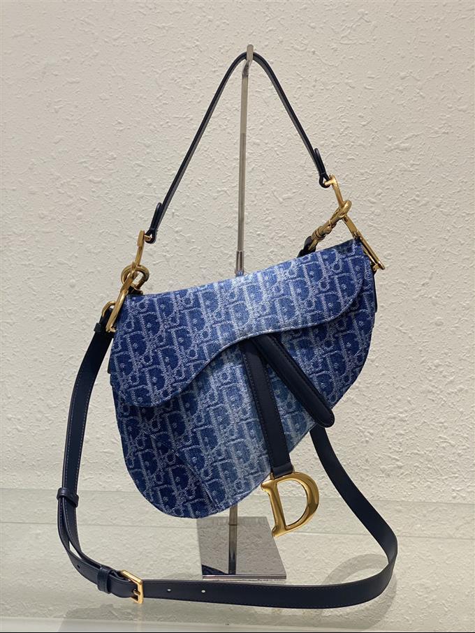 2025228Y600P21239494