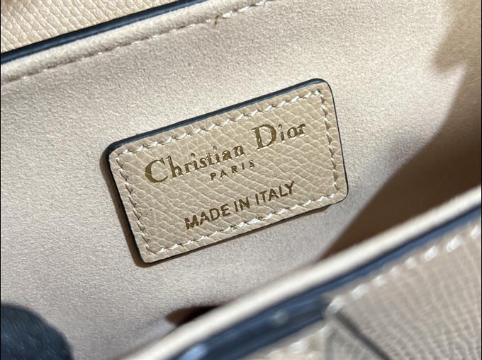 2025228Y630P212310436