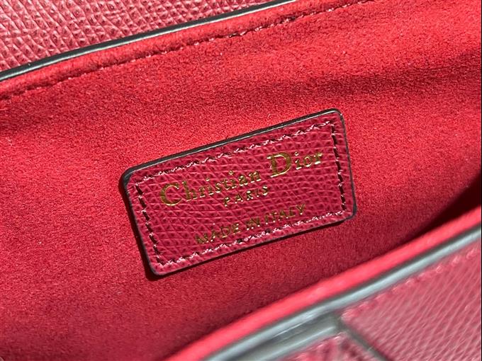 2025228Y630P21231177